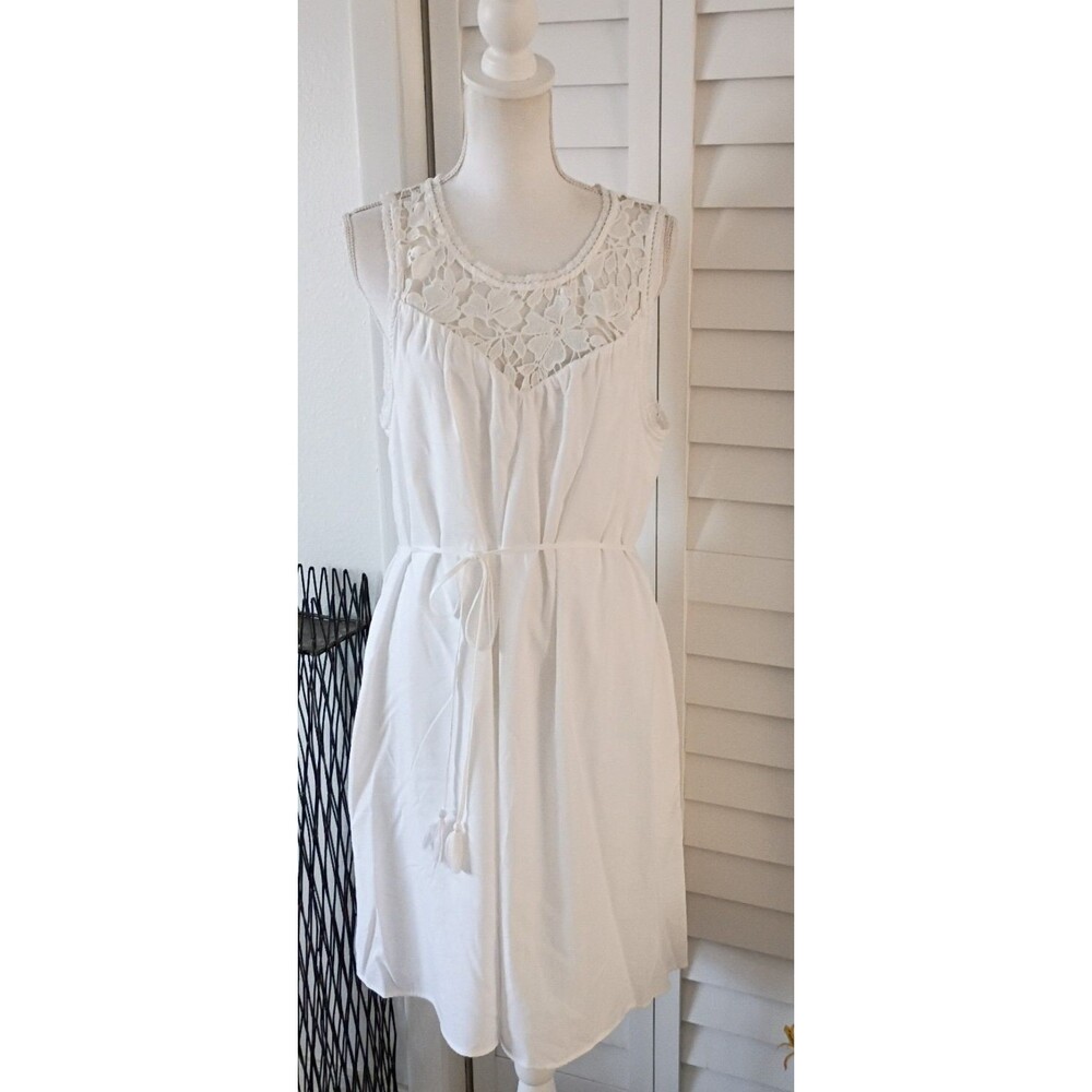 Knox‎ Rose white sleeveless mini dress belt crochet chest L